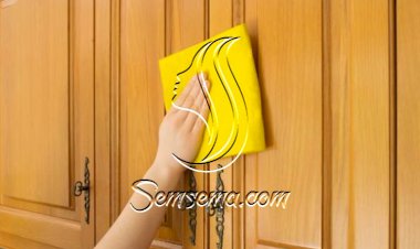 طريقة تنظيف خزائن المطبخ من البخار والدهون