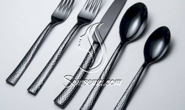 اتيكيت ترتيب الشوك والملاعق على المائدة