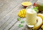 طريقة عمل سموثي الموز والمانجو بالزبادي