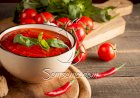 طريقة عمل شوربة الطماطم الحارة