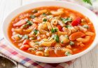 طريقة شوربة المكرونة بالخضار