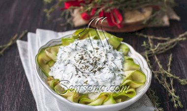 سلطة الكوسة بالزبادي.. خفيفة على المعدة