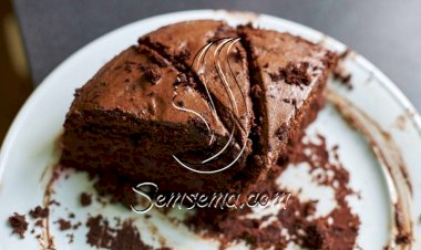 طريقة عمل كيكة الشيكولاتة السحرية
