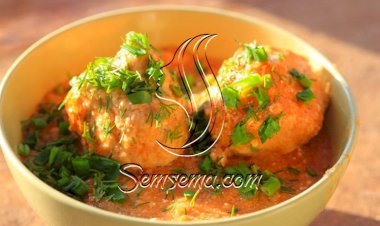 طريقة عمل كرات الدجاج بالكاري