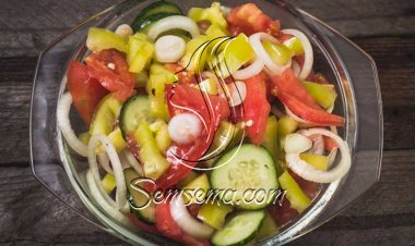 طريقة عمل سلطة خضراء بالبصل.. لرفع المناعة