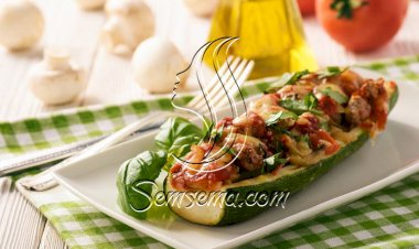 طريقة عمل الكوسة بالسجق