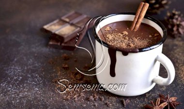 طريقة عمل مشروب الشيكولاتة الساخن بالقرفة