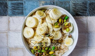 طريقة عمل الشوفان بالموز والفستق