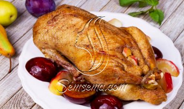 طريقة عمل البط المحشي بالأرز والزبيب