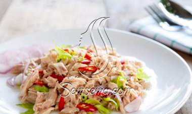 طريقة عمل التونة بالفلفل الحار والبصل