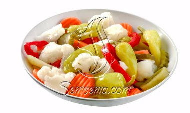 طريقة عمل الطرشي المشكل في المنزل