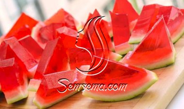 طريقة عمل جيلي البطيخ.. مناسب للصيف