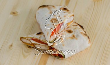 طريقة عمل ساندويتش الجبن بالخيار