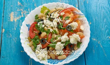 طريقة عمل سلطة الفاصوليا بالجبنة والطماطم
