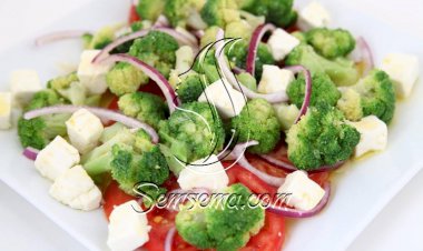 طريقة عمل سلطة بروكلي بالجبنة والبصل