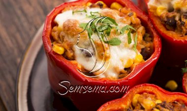 الفلفل المحشي بالأرز والفاصوليا من المطبخ المكسيكي