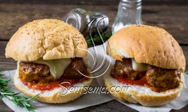 ساندويتش الكفتة بالجبنة الشيدر.. مناسب للمدراس