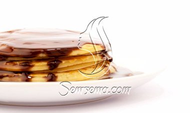 طريقة عمل البان كيك بصوص الشيكولاتة