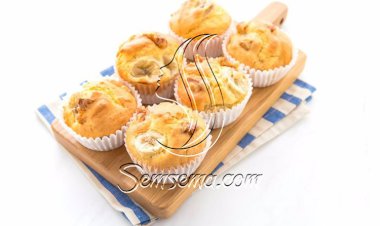 طريقة عمل كب كيك الموز بالمكسرات