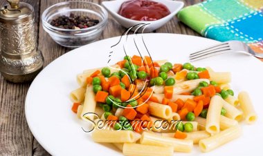 سلطة مكرونة بالجزر والبسلة.. سهلة وسريعة التحضير