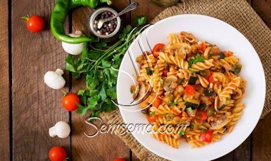 طريقة عمل مكرونة بالخضار.. لذيذة ومغذية