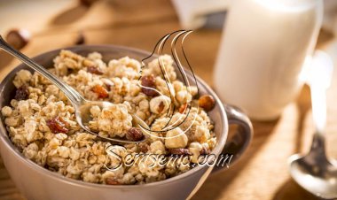 طريقة عمل الجرانولا بجوز الهند والزبيب