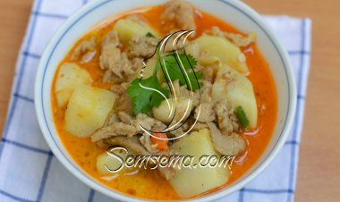 طريقة عمل شوربة البطاطس بقطع الدجاج والكاري