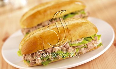 طريقة عمل ساندويتش تونة بالمايونيز والخس