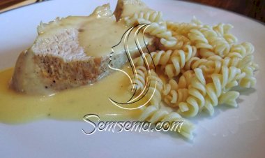 طريقة عمل صدور الدجاج المشوية بصوص الجبنة