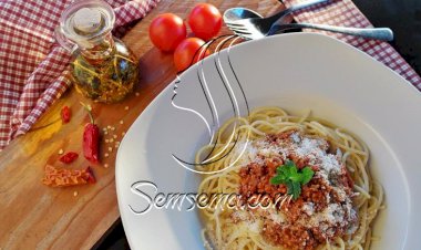 طريقة عمل مكرونة باللحمة المفرومة والبارميزان