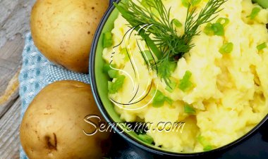 طريقة عمل بيوريه البطاطس بالجبن الشيدر والبصل الأخضر
