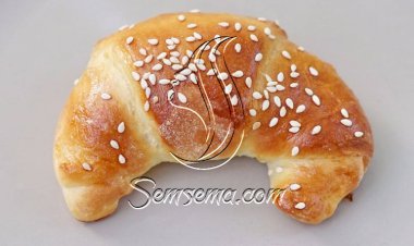 طريقة عمل كرواسون بالجبنة والزيتون