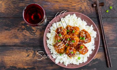 طريقة عمل كرات الدجاج الاسيوية بالسمسم