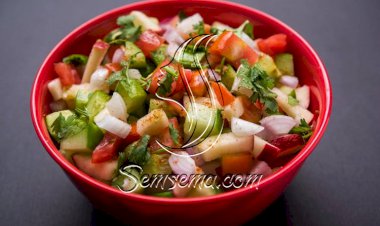 طريقة عمل سلطة الطماطم بالتفاح