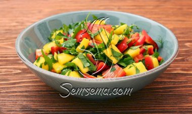 سلطة المانجو بالفلفل الأحمر من المطبخ الهندي