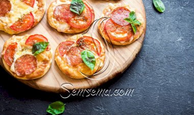 طريقة عمل ميني بيتزا بالبيبروني والطماطم