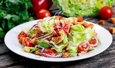 طريقة عمل سلطة خضراء بالتوست المحمص