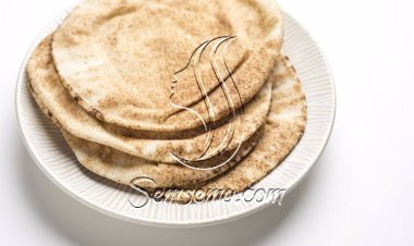 طريقة عمل الخبز اللبناني في المنزل