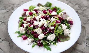 طريقة عمل سلطة البنجر بالجبنة