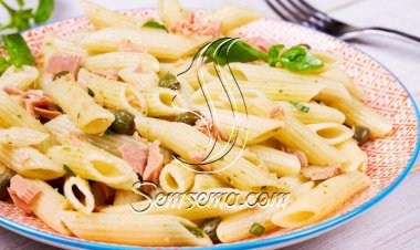 طريقة عمل مكرونة بالتونة والبسلة