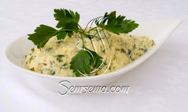 طريقة عمل سلطة البطاطس بالبيض