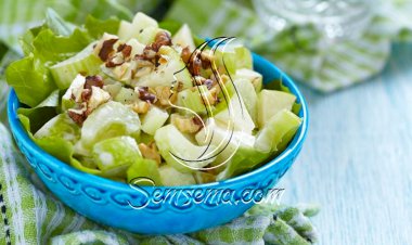 طريقة عمل سلطة الكرفس بالتفاح الأخضر