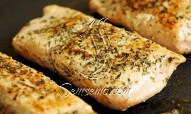 طريقة عمل السلمون بالسكر البني وصوص الصويا