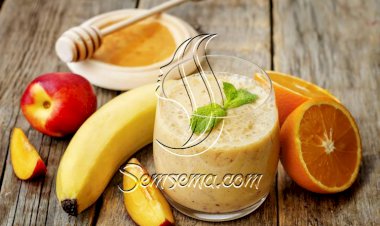 طريقة عمل سموثي البرتقال بالخوخ والفانيليا