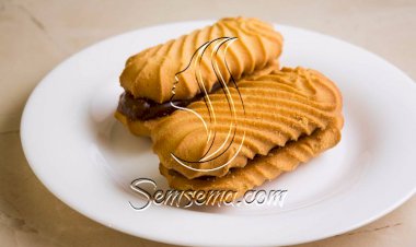 طريقة عمل ساندويتش البسكويت بالشيكولاتة للعيد