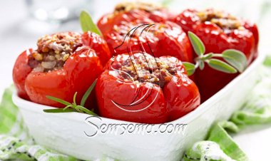 طريقة عمل الفلفل المحشي بالأرز واللحم المفروم