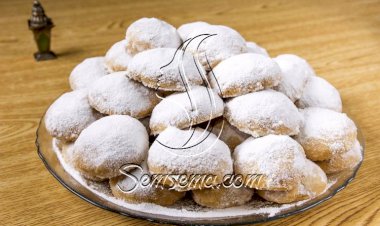 طريقة عمل كحك بالملبن للعيد