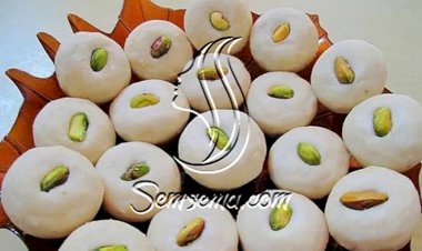 طريقة عمل الغريبة بالفستق