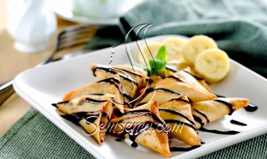 طريقة عمل سمبوسة بالموز وصوص الشيكولاتة