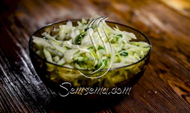 طريقة عمل سلطة كرنب بالبصل الأخضر